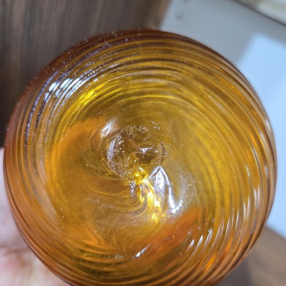 Amber Swirl Glass Vase - Picture 6 of 7
